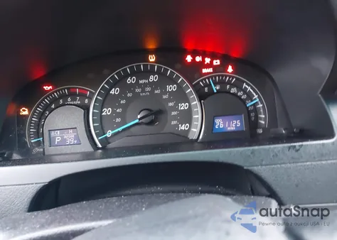 2015 Toyota Camry Le z USA, uszkodzony, nr VIN 4T4BF1FK0FR516190